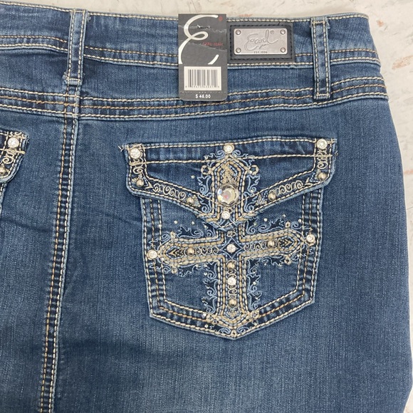NWT denim skirt with SPARKLE - Picture 4 of 6